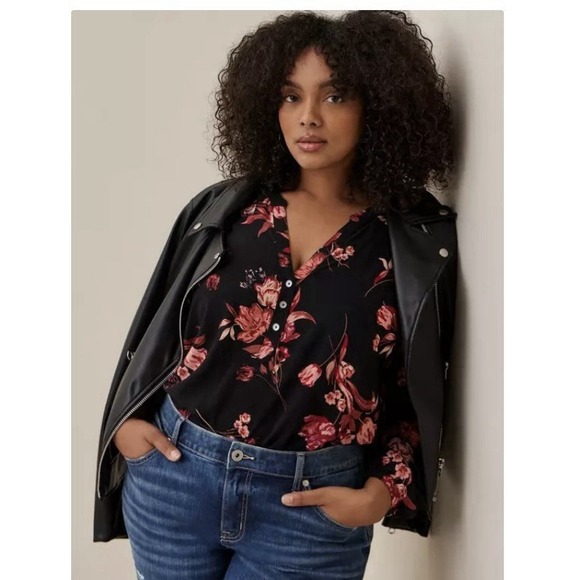 torrid Tops - Torrid Black‎ Floral Challis Ruffle Trim Pullover Top Size 3X